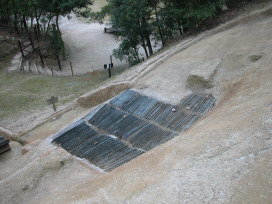 �r�_�J���